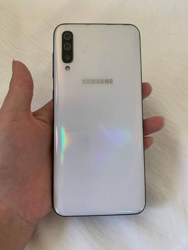 самсунг телефон s10: Samsung Galaxy A50, Б/у, 128 ГБ, цвет - Белый, 2 SIM