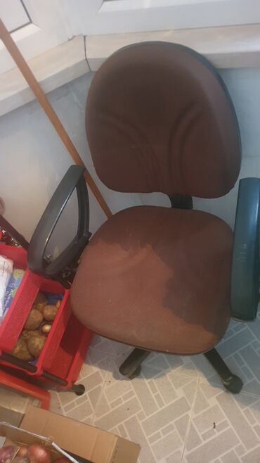 детский компьютерный стул кресло: Stul yaxsi veziyetdedir