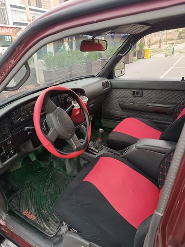 Toyota: Toyota Hilux Surf: 3 l | 1994 il Ofrouder/SUV — 10