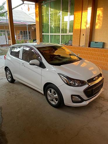 Chevrolet: Chevrolet Spark: 2019 г., 0.1 л, Вариатор, Хэтчбэк — 3