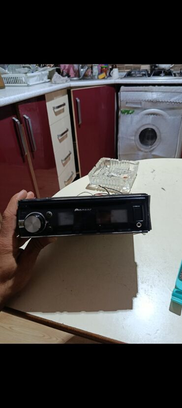 veten komputer: Maqnitol, Yeni, Pioneer, AUX