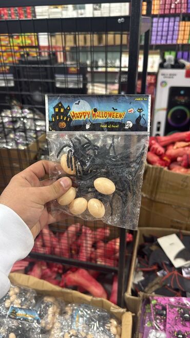 Oyuncaqlar: Halloven malları Geyimlər Dekorlar Aksesuarlar Qorxulu və maraqlı — 6