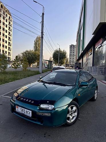 баткенге жардам: Mazda 323: 1995 г., 1.8 л, Кол менен иштөөчү, Бензин, Седан — 1