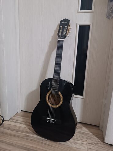 klassik gitar: Klassik gitara, İşlənmiş, Ünvandan götürmə