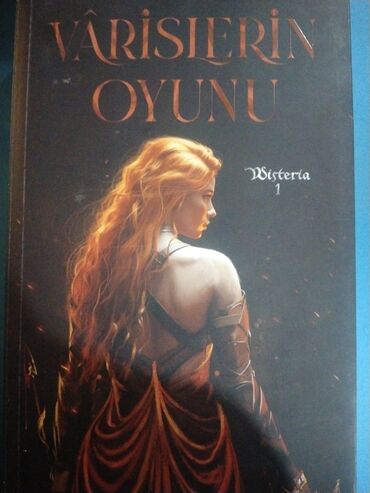 Digər kitablar və jurnallar: Wisteria seriyasının ilk kitabıdir.Öz qiyməti 16 AZN'dir ancak şekilde