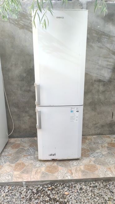 Separatorlar: İşlənmiş 2 qapılı Beko Soyuducu Satılır, rəng - Ağ, Dispenserli