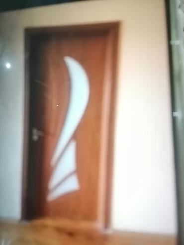mdf plintus: Daxili otaq qapısı – dekorativ şüşə panelli model - Material: ağac — 1