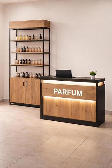sifarislə: Parfüm mağazası üçün vitrinq və kassir stendi dəsti - Stil — 2