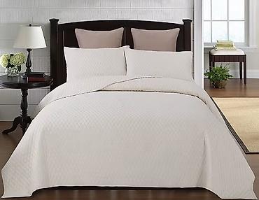 Комплекты постельного белья: Стеганое покрывало велюровые на кровать (набор) двумя наволочками — 8