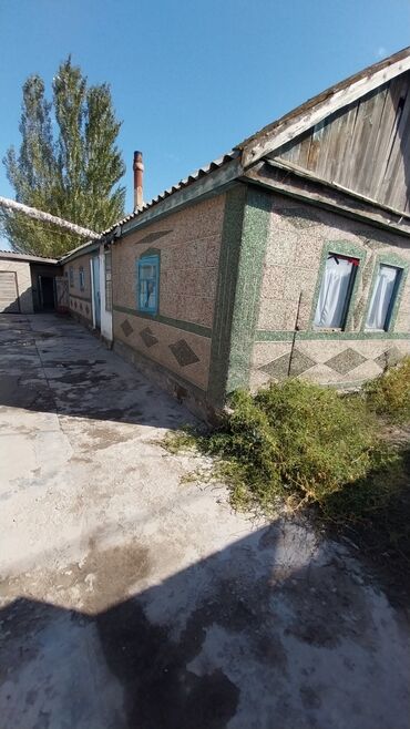 продаю дом нижняя алаарча: Үй, 77 кв. м, 4 бөлмө, Риелтор, Эски ремонт