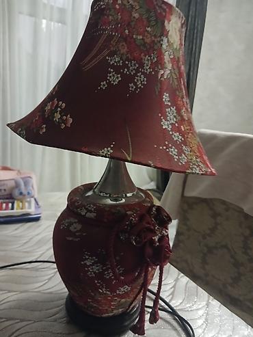 Masaüstü dekorativ lampa - Klassik dizaynlı, çiçək naxışlı parça