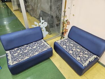 Divanlar: Mini-divan, Açılmayan, Bazasız
