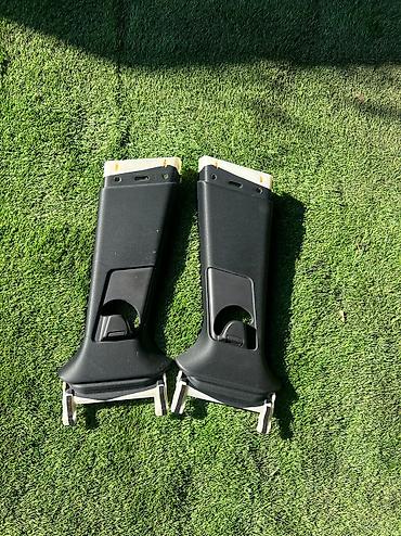 Панели, обшивки: Обшивка стоек Land Rover 2015 г., Б/у, Оригинал, Япония — 2