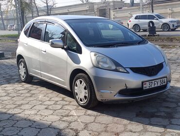 Honda: Honda Fit: 2010 г., 1.3 л, Вариатор, Бензин, Хэтчбэк