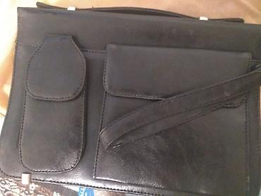kipling monkey: Продаю барсетку почти новая всё в комплекте цена 1500 — 2