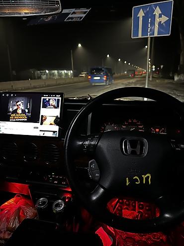 Honda: Honda Stepwgn: 2001 г., 2 л, Автомат, Газ, Минивэн — 17