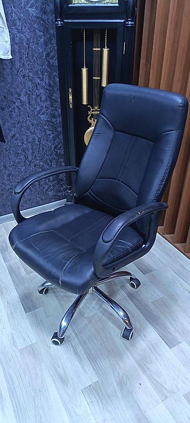 taxt dosəyi: Erqonomik ofis kreslosu - Rəng: qara - Material: oturacaq və bel — 1