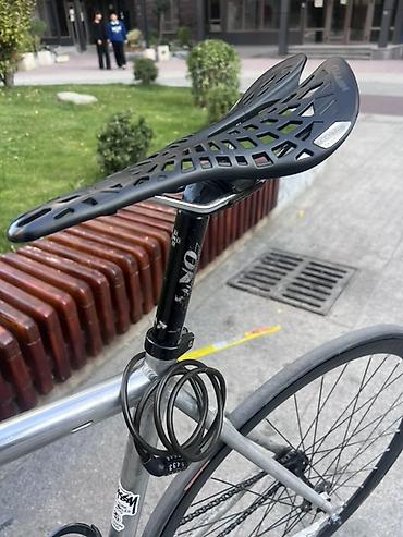 вел: Фикс-байк (single speed) с алюминиевой рамой - Рама и вилка: легкая — 4