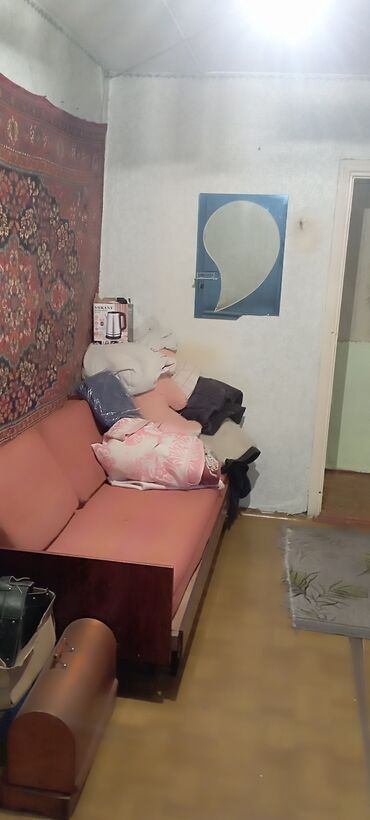 джалал абад недвижимость: 56 кв. м, Эмерексиз