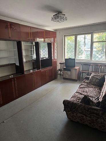 Продажа квартир: 3 комнаты, 43 м², 7 мкр 104 серия, 1 этаж, Требуется ремонт — 3