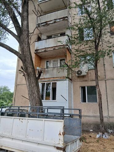 земельный доля: 2 бөлмө, 45 кв. м, 104-серия, 2 кабат, Эски ремонт