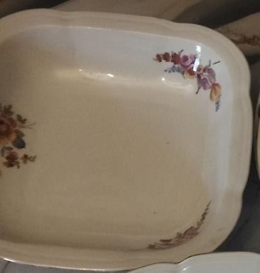yaşil: Çini/porcelan boşqab və badya dəsti her biri 20 - Material — 2