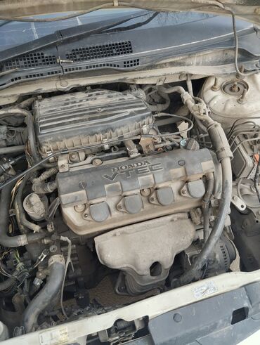Двигатели, моторы и ГБЦ: Бензиновый мотор Honda 2000 г., 1.7 л, Б/у, Оригинал, Япония