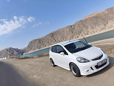 Honda: Honda Fit: 2003 г., 1.5 л, Автомат, Бензин, Хэтчбэк — 2