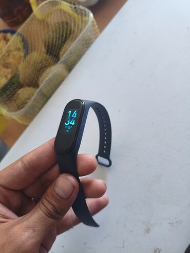 msi ноутбук бишкек: Продам часы Mi Band4