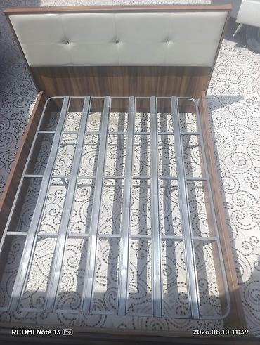 kravat: Taxta karkaslı ikinəfərlik çarpayı karkası - Ölçü: təxmini 160x200 sm — 1
