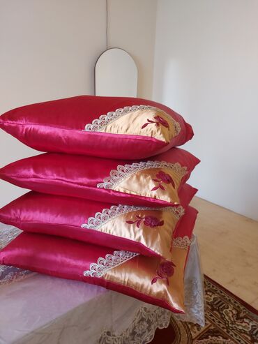 Декор для дома: Подушка 70 x 70 см, Пух, Перо, Для сна