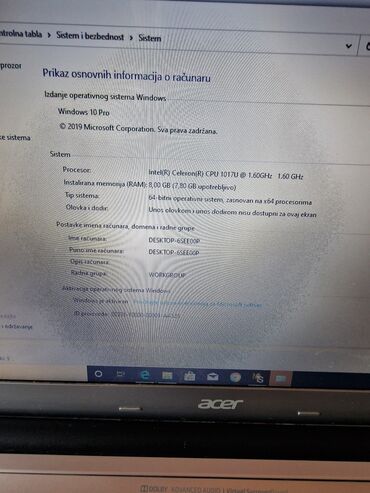 Acer: Acer laptop u srebrnoj boji, pogodan za svakodnevnu upotrebu. Tanak — 8