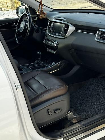 Kia: Kia Sorento: 2017 г., 2 л, Дизель, Кроссовер — 23