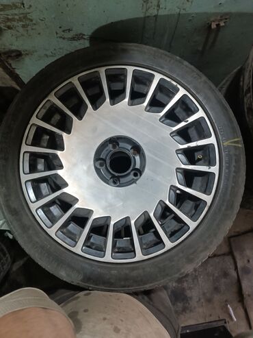срочное продажа авто: Колеса в сборе 275 / 40 / R 19, Комплект, Легковые, Литые, отверстий - 5