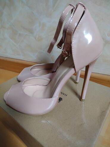 dior patike zenske cena: Sandals, 38