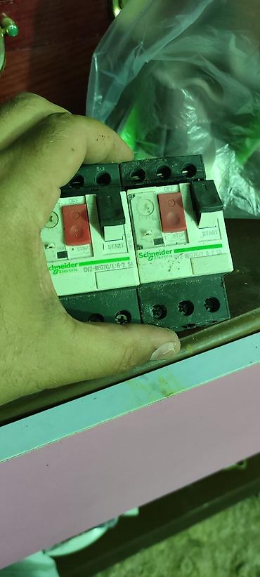 elektron sahat: Schneider Electric Elektrik avtomat, 3 faza — 1