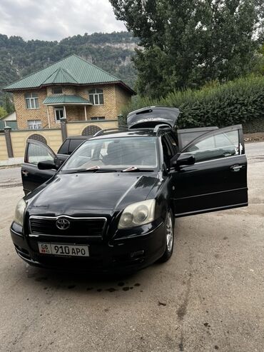 автомобиль для продажи: Toyota Avensis: 2004 г., 2 л, Типтроник, Бензин, Универсал