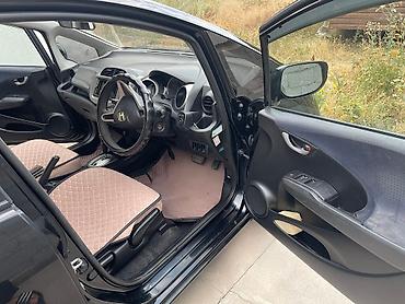 Honda: Honda Fit: 2008 г., 1.3 л, Вариатор, Бензин, Хэтчбэк — 6