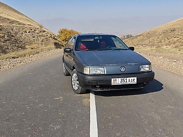 12 t: Volkswagen Passat: 1990 г., 1.8 л, Механика, Бензин, Седан — 1