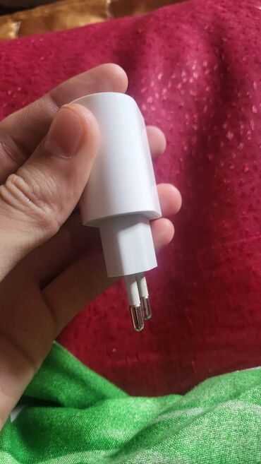 Adapterlər: Adapter Apple, 20 Vt, Yeni