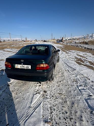 Toyota: Toyota Avensis: 2002 г., 1.8 л, Механика, Бензин, Седан — 2