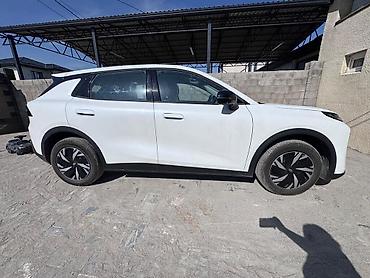 Changan: Changan Qiyuan Q05: 2026 г., Робот, Электромобиль, Кроссовер — 6