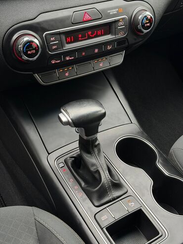 Kia: Kia Sorento: 2019 г., 2.4 л, Автомат, Бензин, Кроссовер — 7