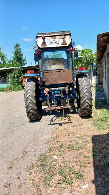 el traktoru: Traktor İşlənmiş