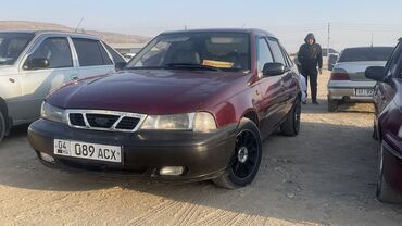 дешевые авто машины: Daewoo Nexia: 2006 г., 1.5 л, Механика, Бензин, Седан