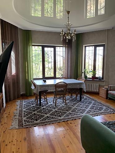 Долгосрочная аренда домов: 300 м², 6 комнат — 9