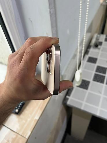ipad pro m5: IPhone 16 Pro, Natural Titanium, Face ID — 3