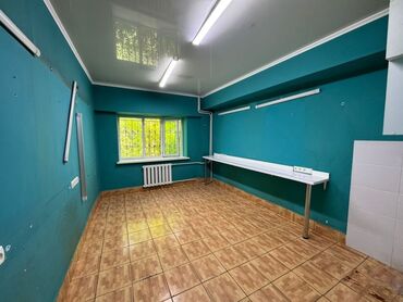 офисное помещение ош: Ибраимова \Боконбаева Сдается помещение под любой бизнес Площадь
