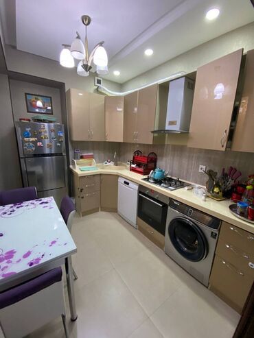 Uzunmüddətli kirayə mənzillər: Binəqədi rayonu(7-ci mikrorayonda) 17 mertebeli binanın 6-cı — 9