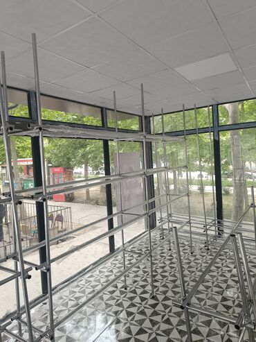 Digər mebel: Vitrinlər Cəmi 15 gün istifadə edilib və hər biri yenidir . Mebellerin — 9